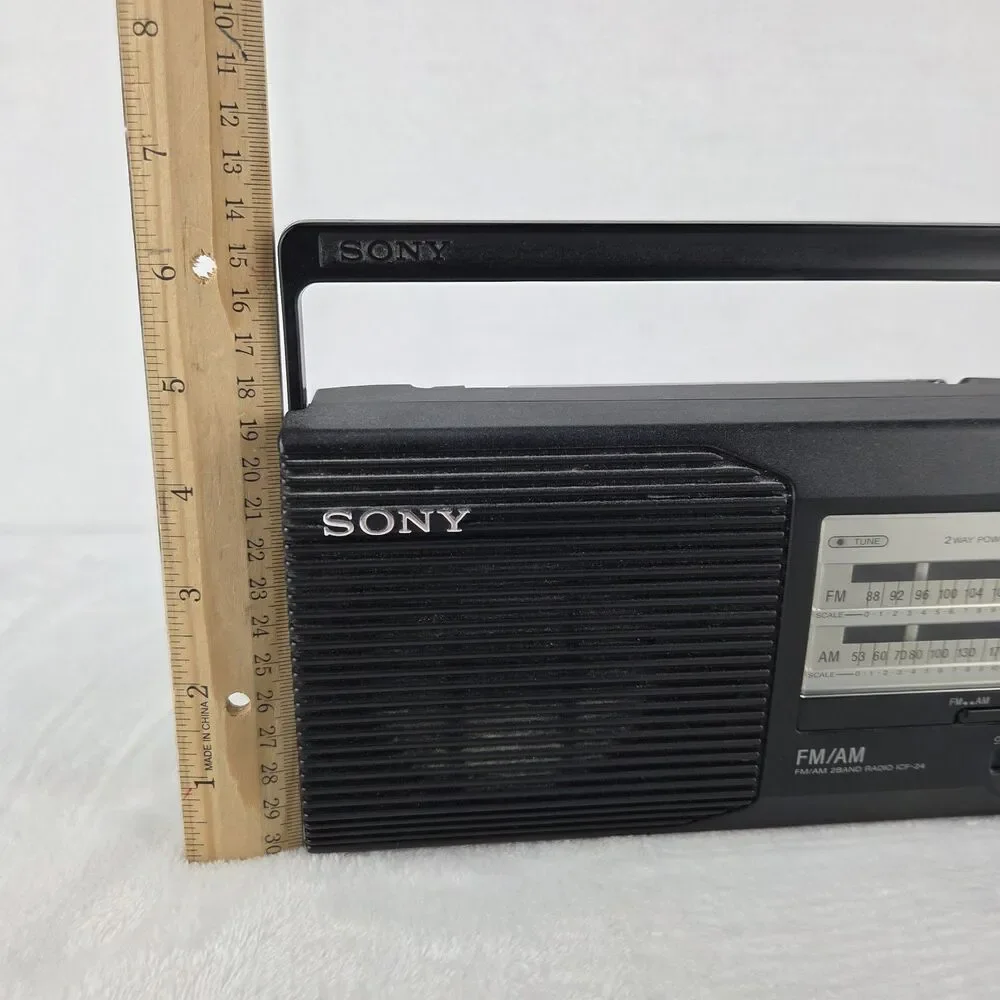 Vintage Sony FM/AM 2 BAND Radio ICF-24 Portable 4 AA Batteries/Power Cord-WORKS